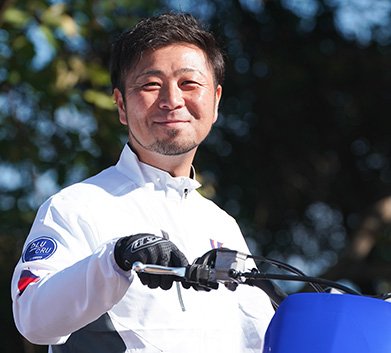小島 太久摩氏