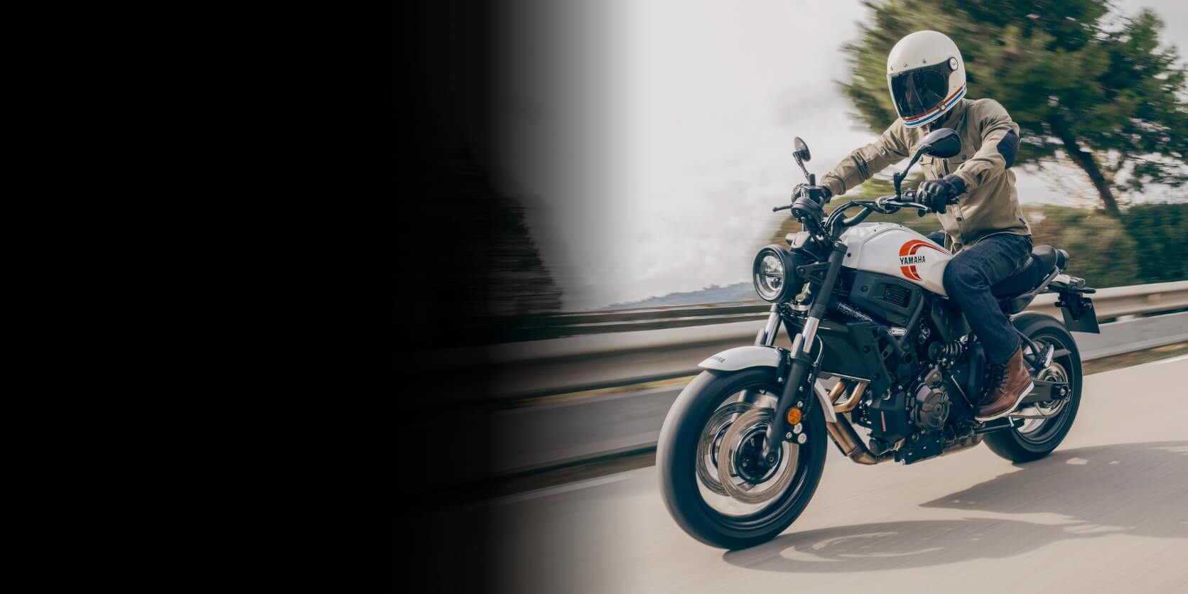 XSR700