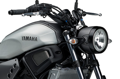 XSR700