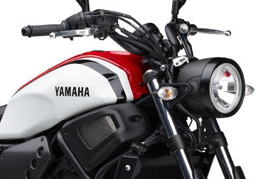 XSR700