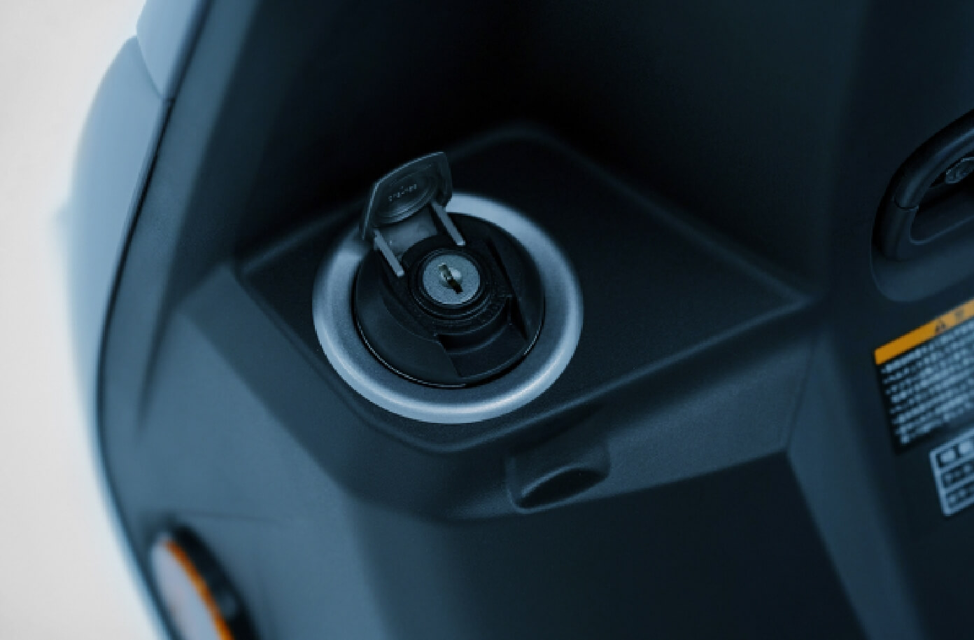 給油のしやすさに配慮したフューエルタンクキャップ