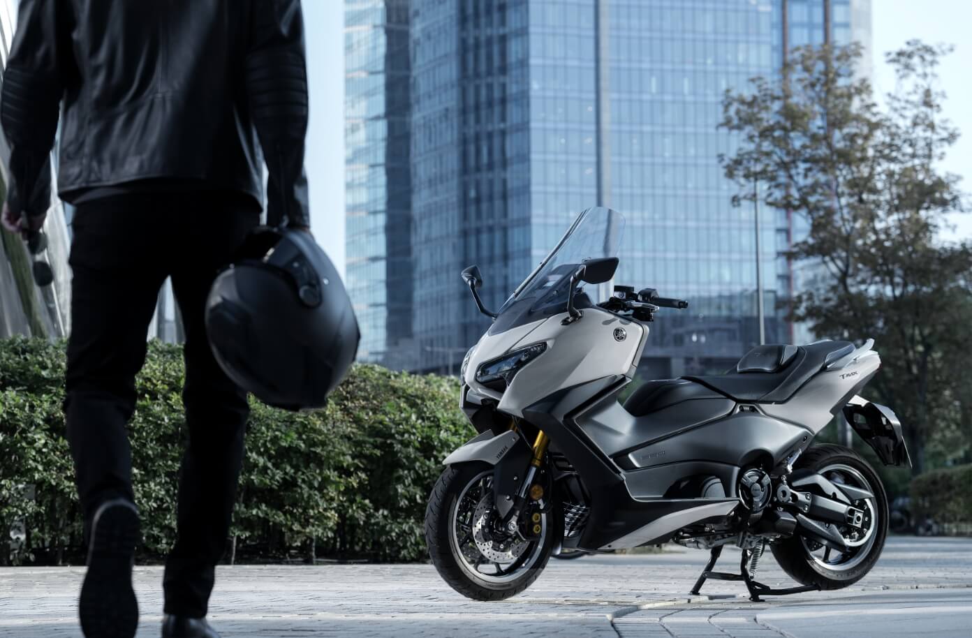 フロントフェイス