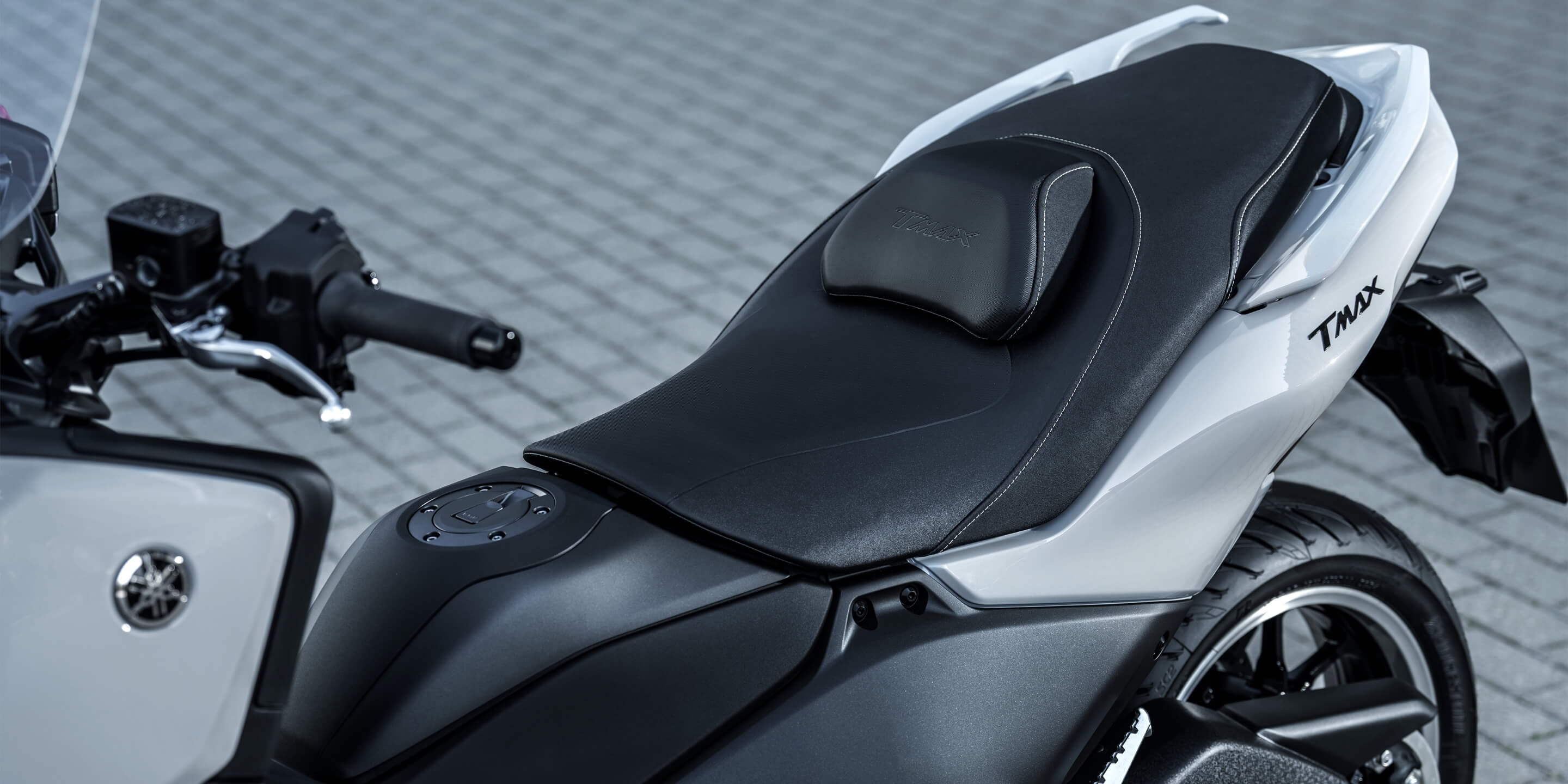 冬場の走行も快適なメインシートヒーター