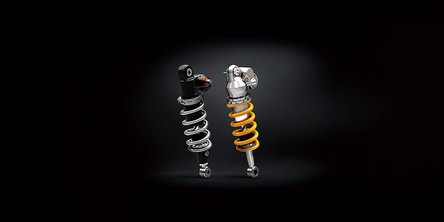 豊かな接地感を発揮するリンク式モノクロスリアサスペンション