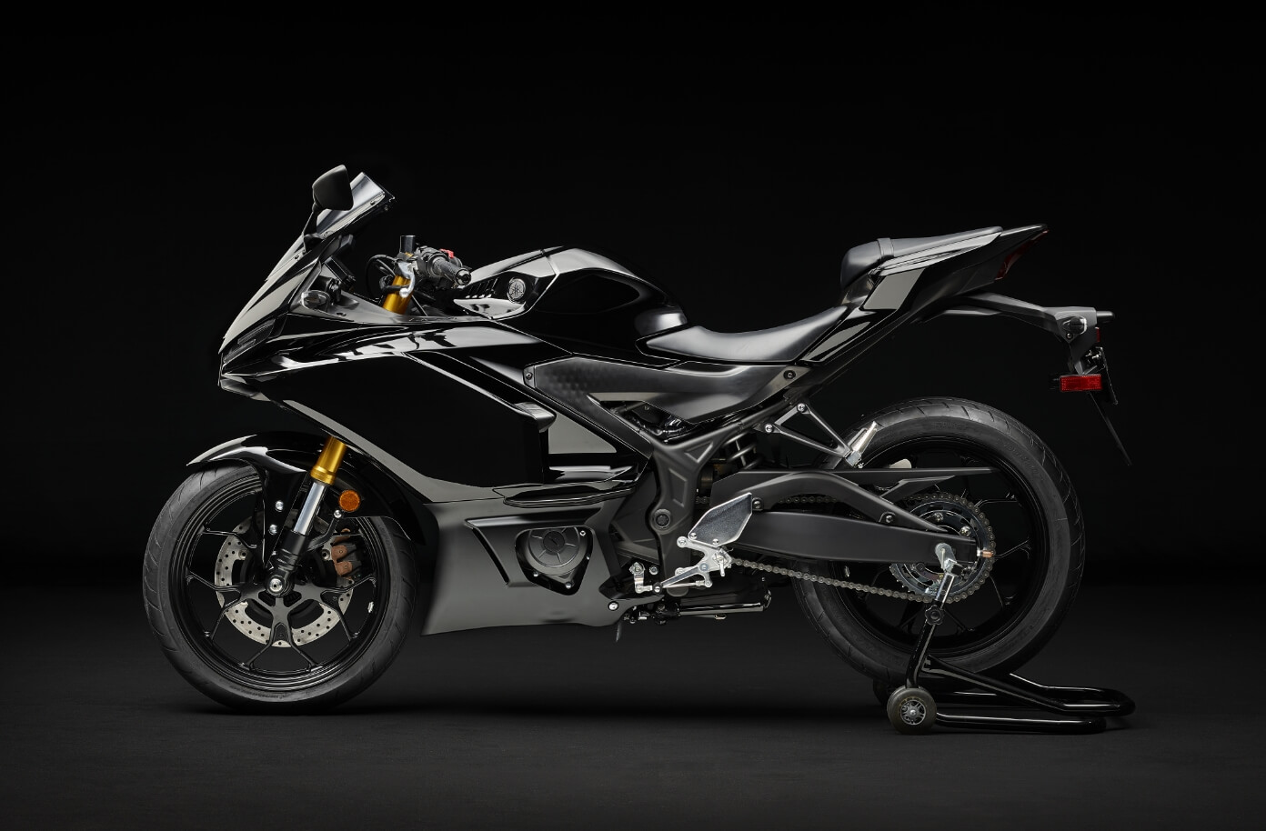 R-DNAを継承・進化させた新世代Rデザイン