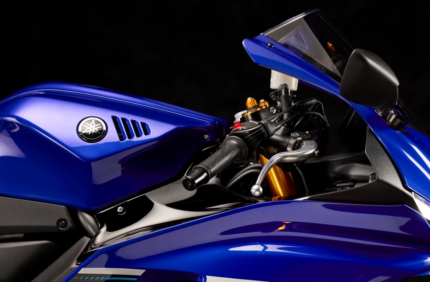 エアクリーナーボックスカバー