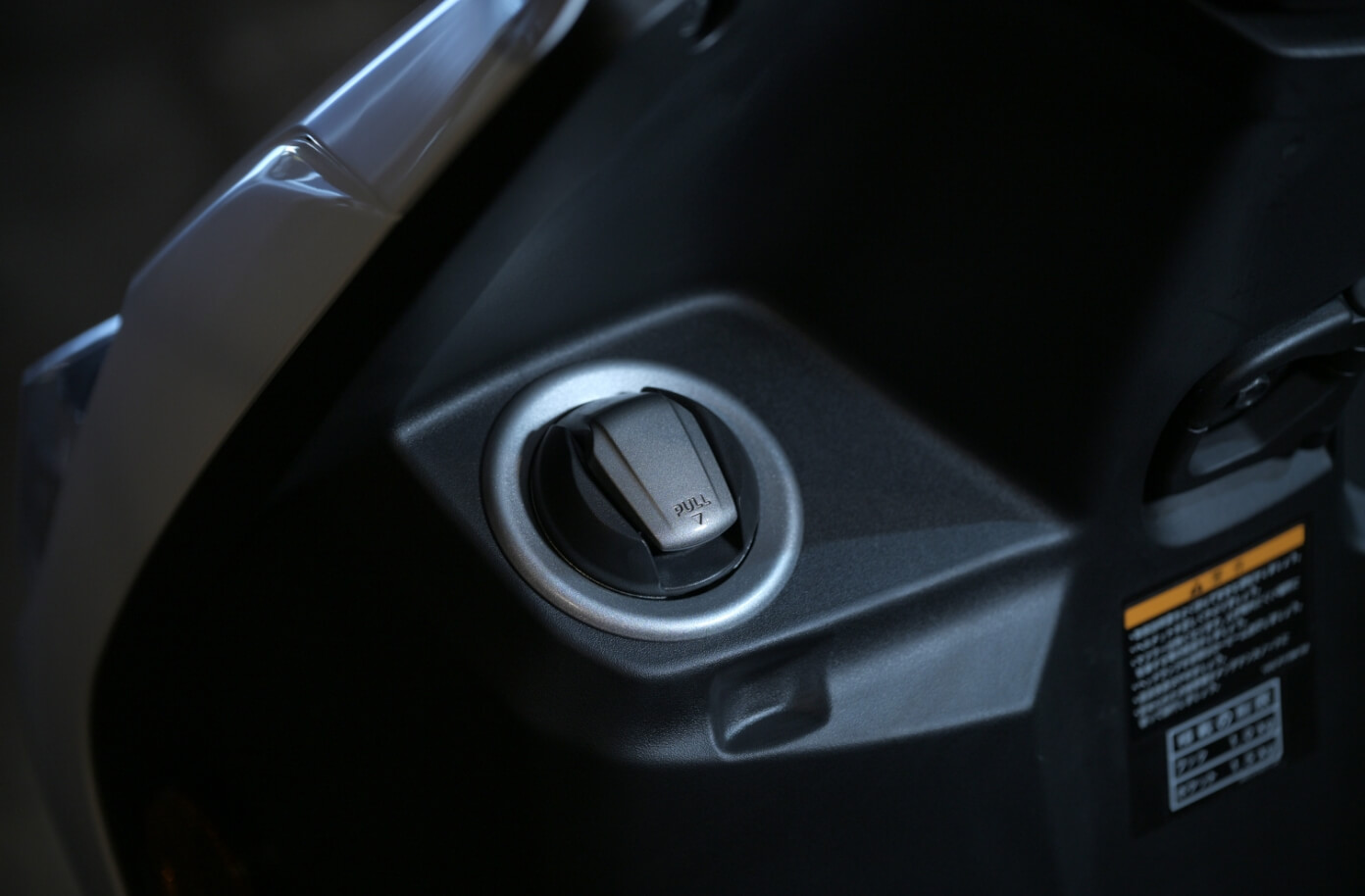 給油のしやすさに配慮したフューエルタンクキャップ