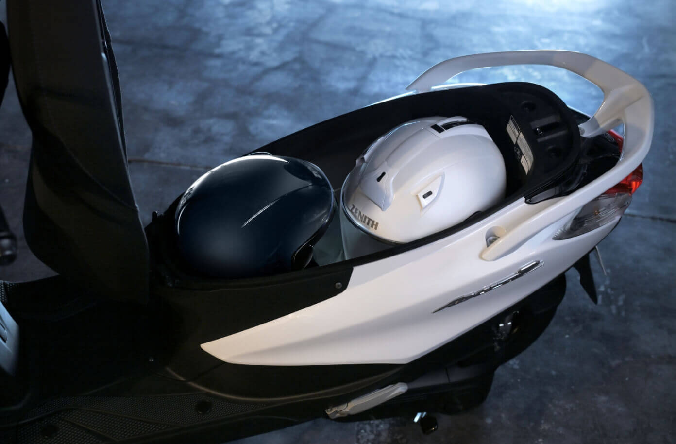 アクシスZ - バイク・スクーター | ヤマハ発動機