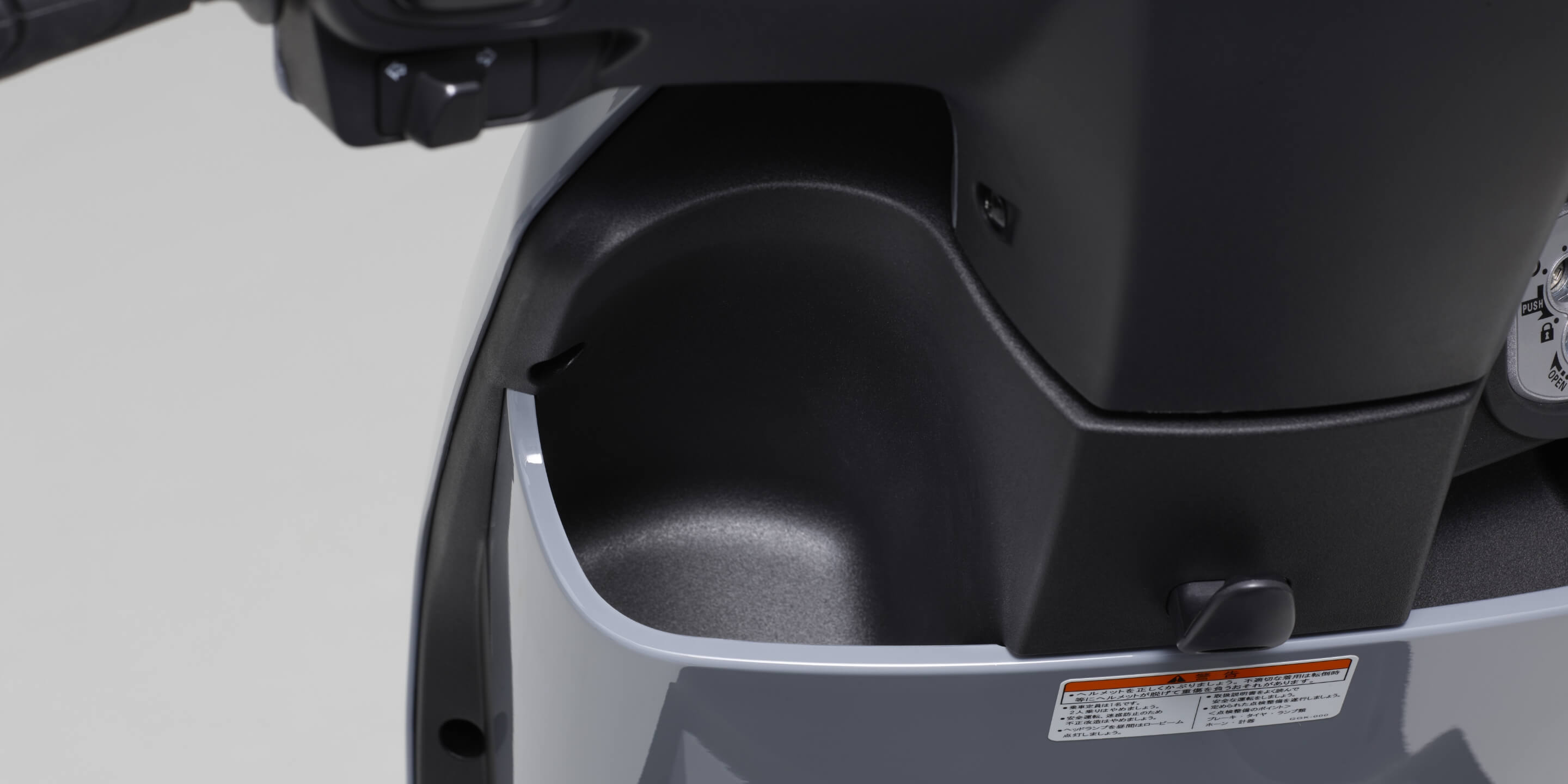 500mLのペットボトルが入るインナーポケット