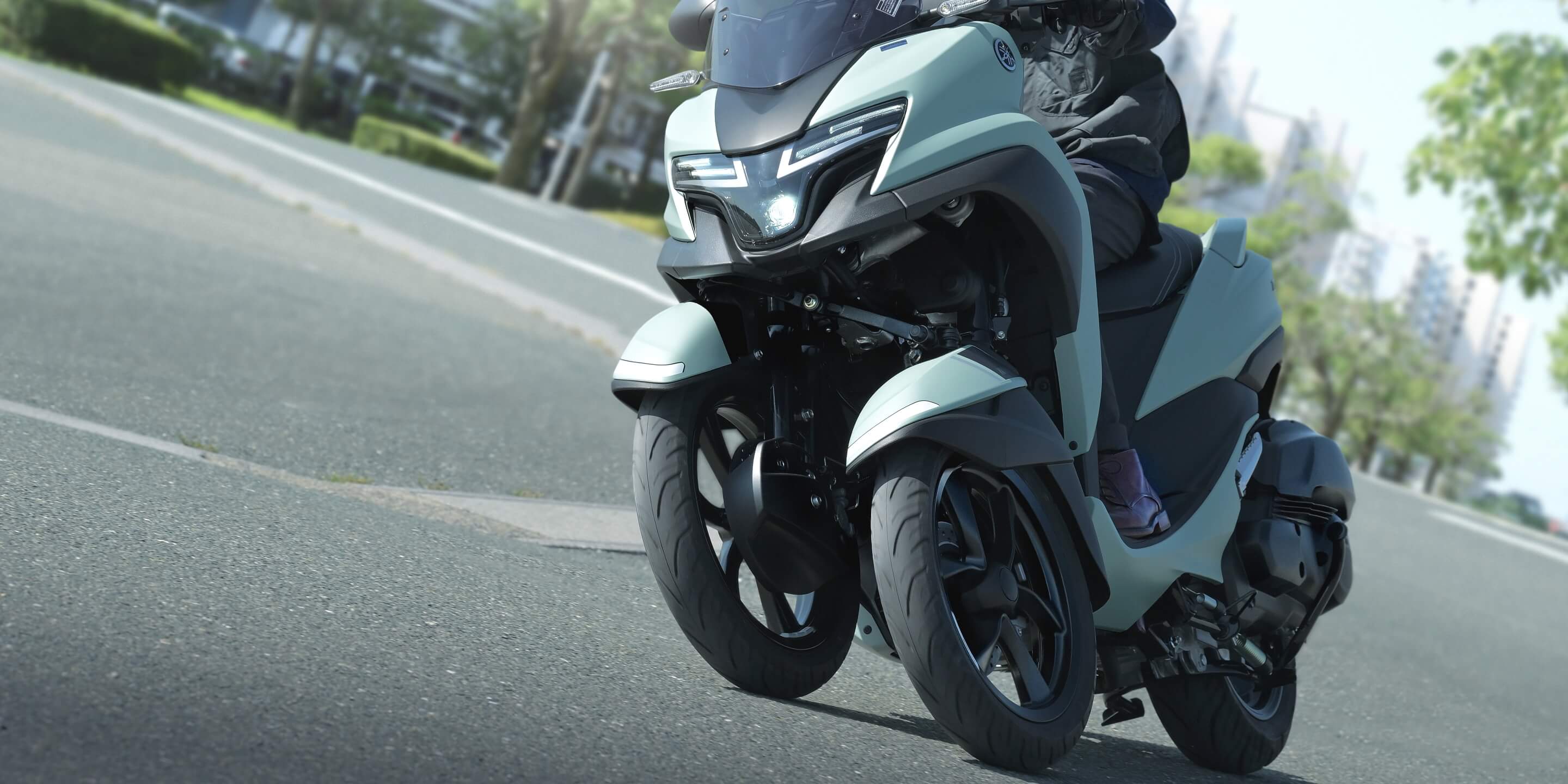 ブレーキ操作をサポートするABS&前後連動ブレーキ