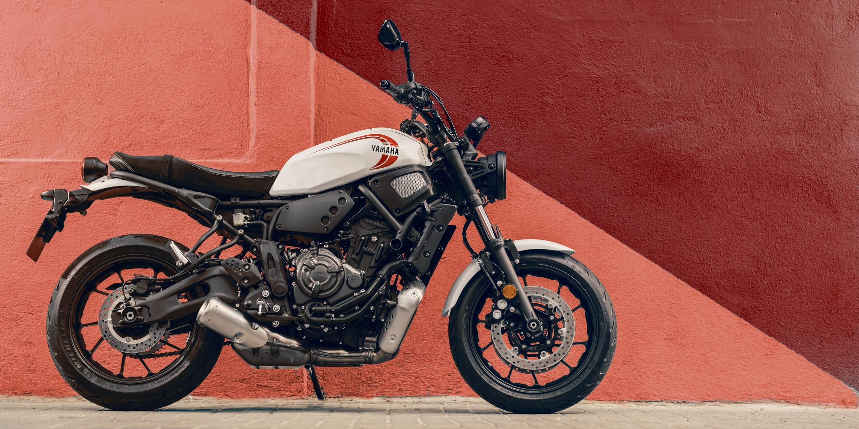 XSR700 - バイク・スクーター | ヤマハ発動機