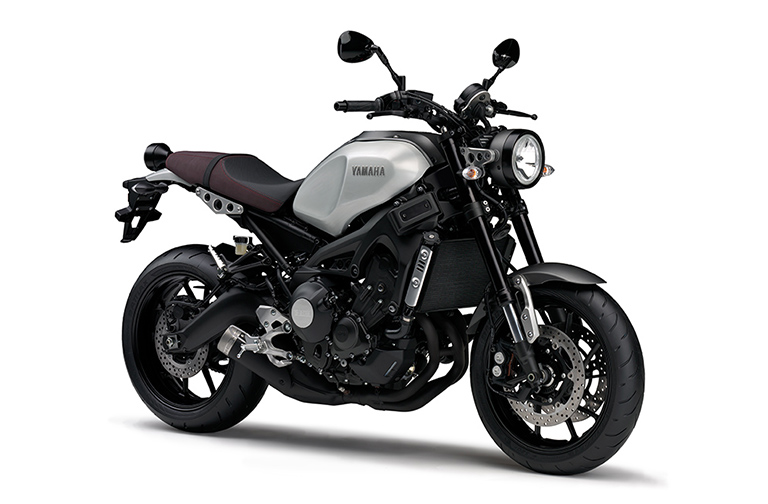 XSR900