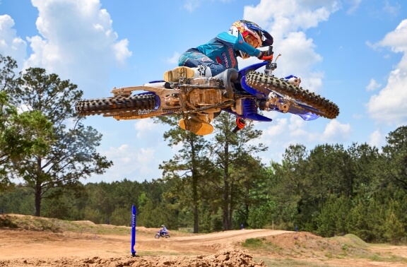 高い操縦安定性を発揮するフレーム