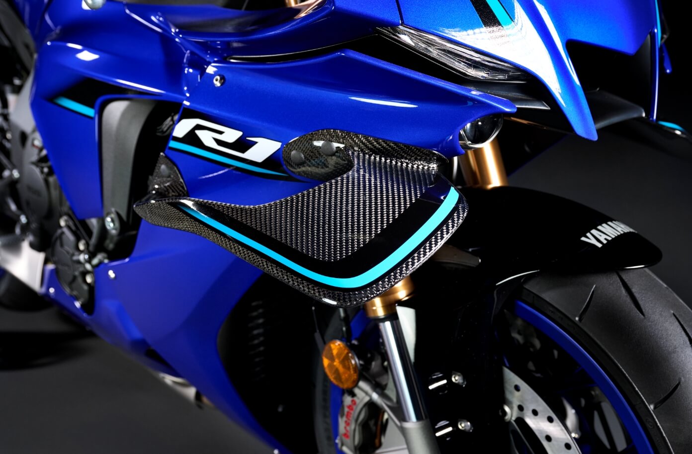 YZR-M1の魂を“纏う”