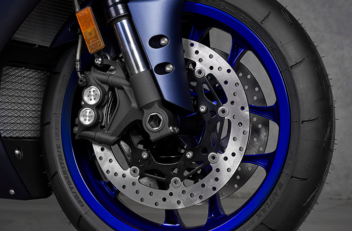 特長紹介：YZF-R1M/YZF-R1 バイク・スクーター ヤマハ発動機