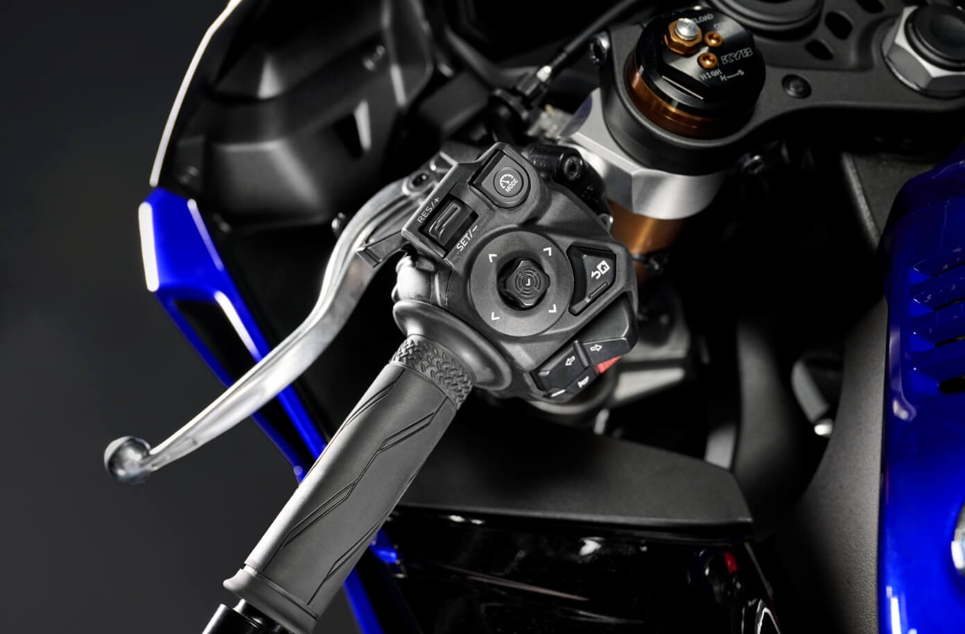 直感的な操作にこだわったハンドルスイッチ