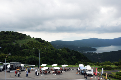 TOYOTIRESビューラウンジ駐車場