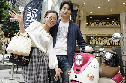 ビーノがかわいいバイク女子