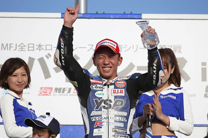 YAMAHA YSP Racing Team 中須賀選手