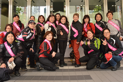 活き活きした女性ライダーのみなさんの笑顔を見ていたら、なんだかこちらもバイクに乗りたくてうずうずしてきました