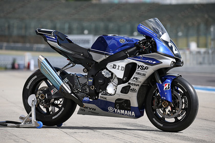 さらに1996年以来19年ぶりに鈴鹿8時間耐久ロードレースで優勝した新型「YZF-R1」をベースとするファクトリーマシン