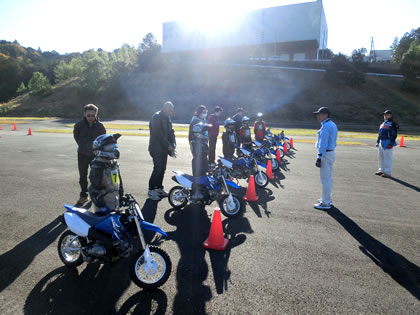 ヤマハはバイクレッスンもやっています。ライディングレッスン・親子バイク教室2016年も始まります！