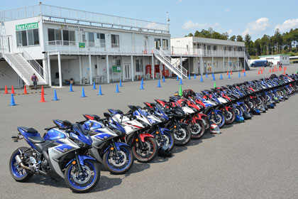 MotoGPで大活躍のV・ロッシの大ファン！という看護師の専門学校に通い中のオーナーさん。