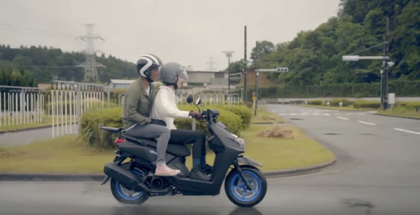 撮影当日は残念ながら雨で室内の撮影がメインになりましたが、撮影スタッフのセンスのおかげで非常にかっこいい映像になったと思います。