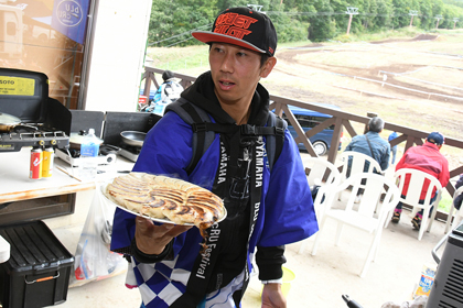 渡辺学選手の餃子店「マナブギョーザ」