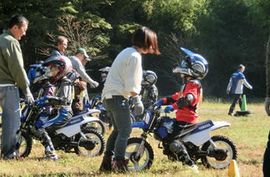 「林道コースを大冒険！」～ヤマハ親子バイク教室アドベンチャーコースのススメ～