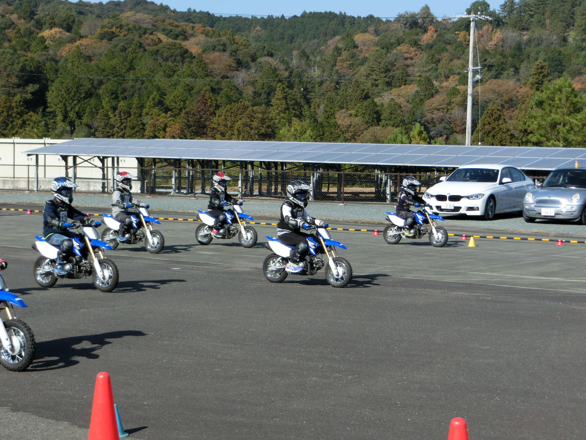 バイクの扱い方に慣れたら、今度は一人で走行！