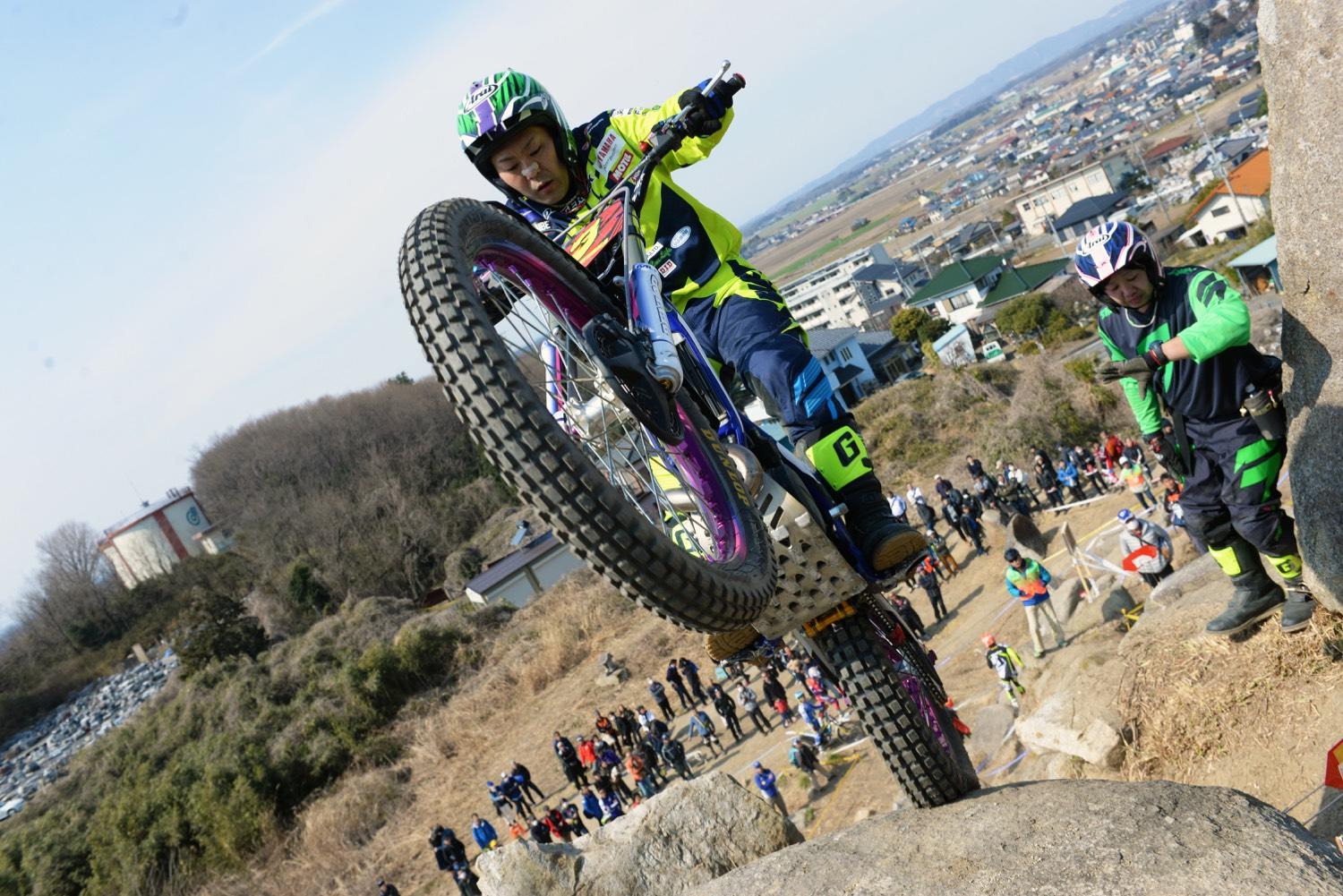 一方の野崎選手は善戦したのですが、表彰台にあと一歩の4位でシーズンをスタート。