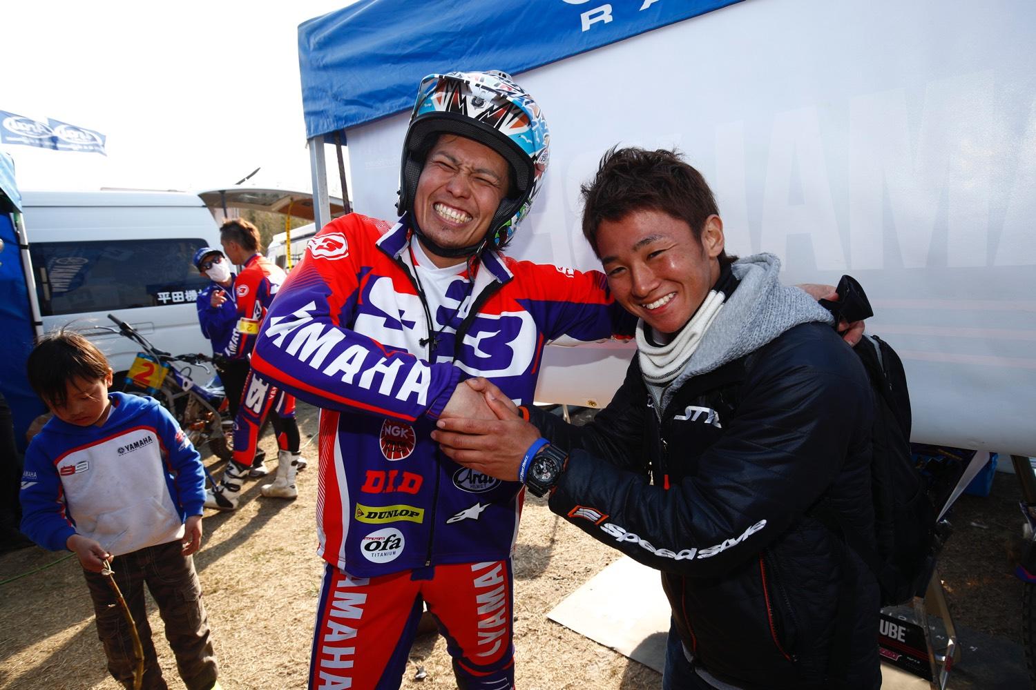 アジアロードレース選手権に「YAMAHA RACING TEAM」から参戦する伊藤勇樹選手も応援に。