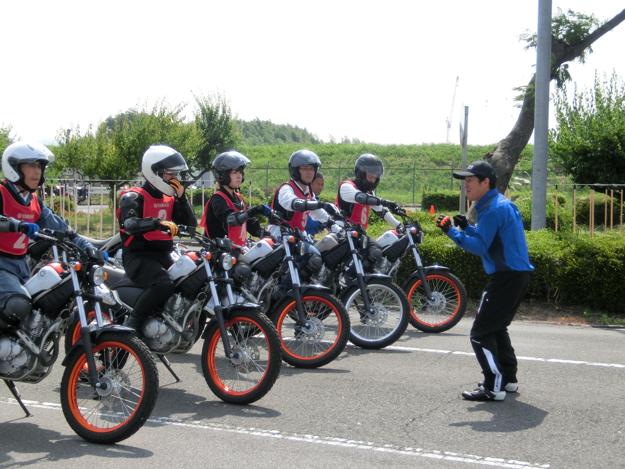 坂道発進が苦手な方必見 前田先生が教える坂道発進の基礎 大人のバイクレッスン 京都 神戸 ヤマハ バイク ブログ ヤマハ発動機株式会社