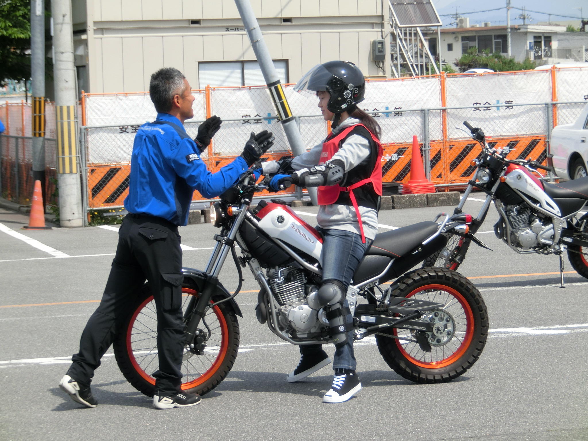 坂道発進が苦手な方必見 前田先生が教える坂道発進の基礎 大人のバイクレッスン 京都 神戸 ヤマハ バイク ブログ ヤマハ発動機株式会社