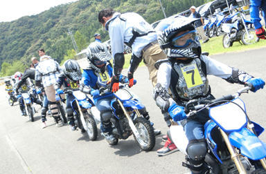 「親子一緒に走りたい」実現できるのはヤマハ親子バイク教室です！！～6/17