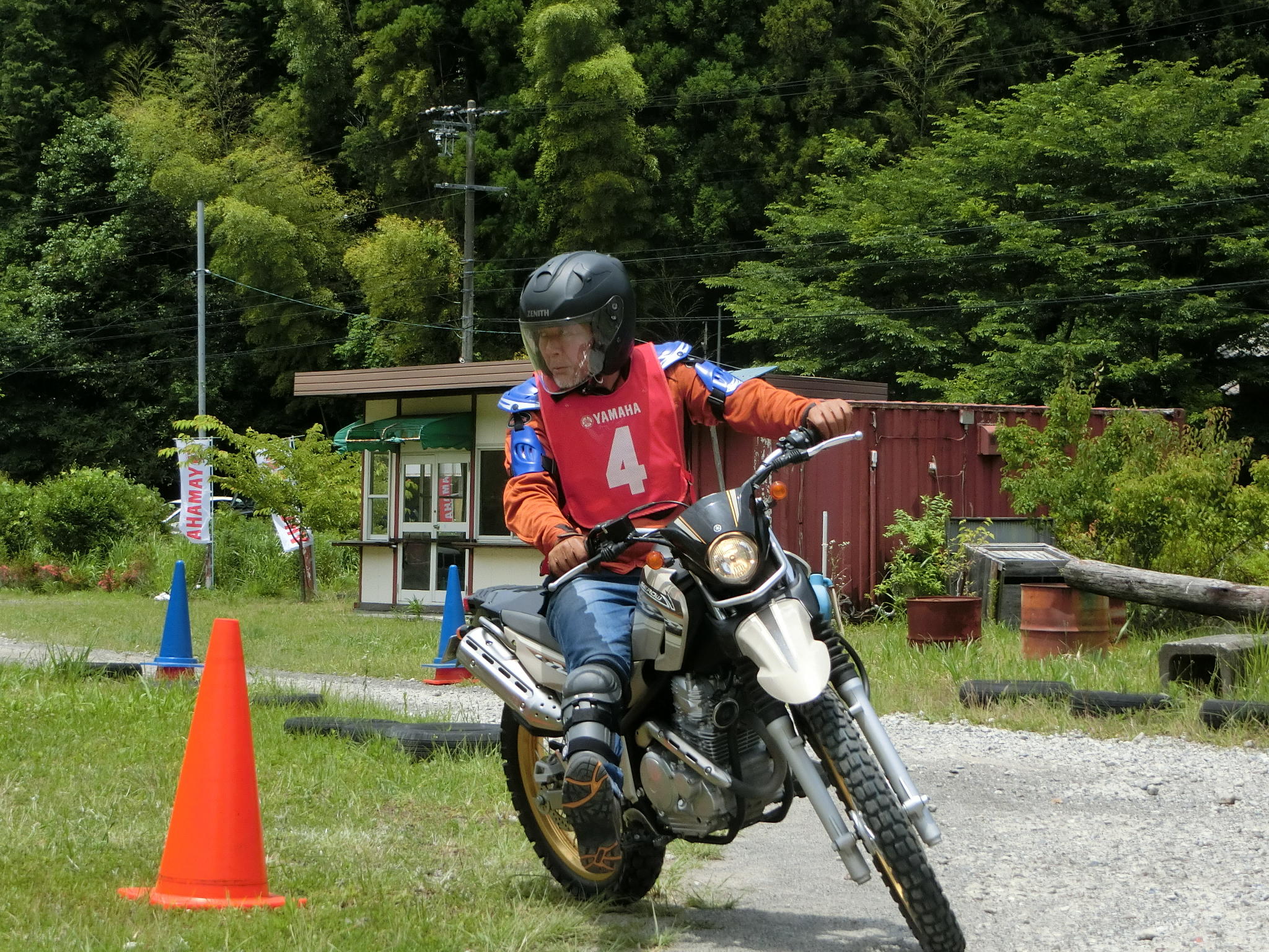 「ヤマハ親子バイク教室のアドベンチャーコースを子供と体験したい！でも、その前に自分もオフロード走行の基本を理解しておこうと...」