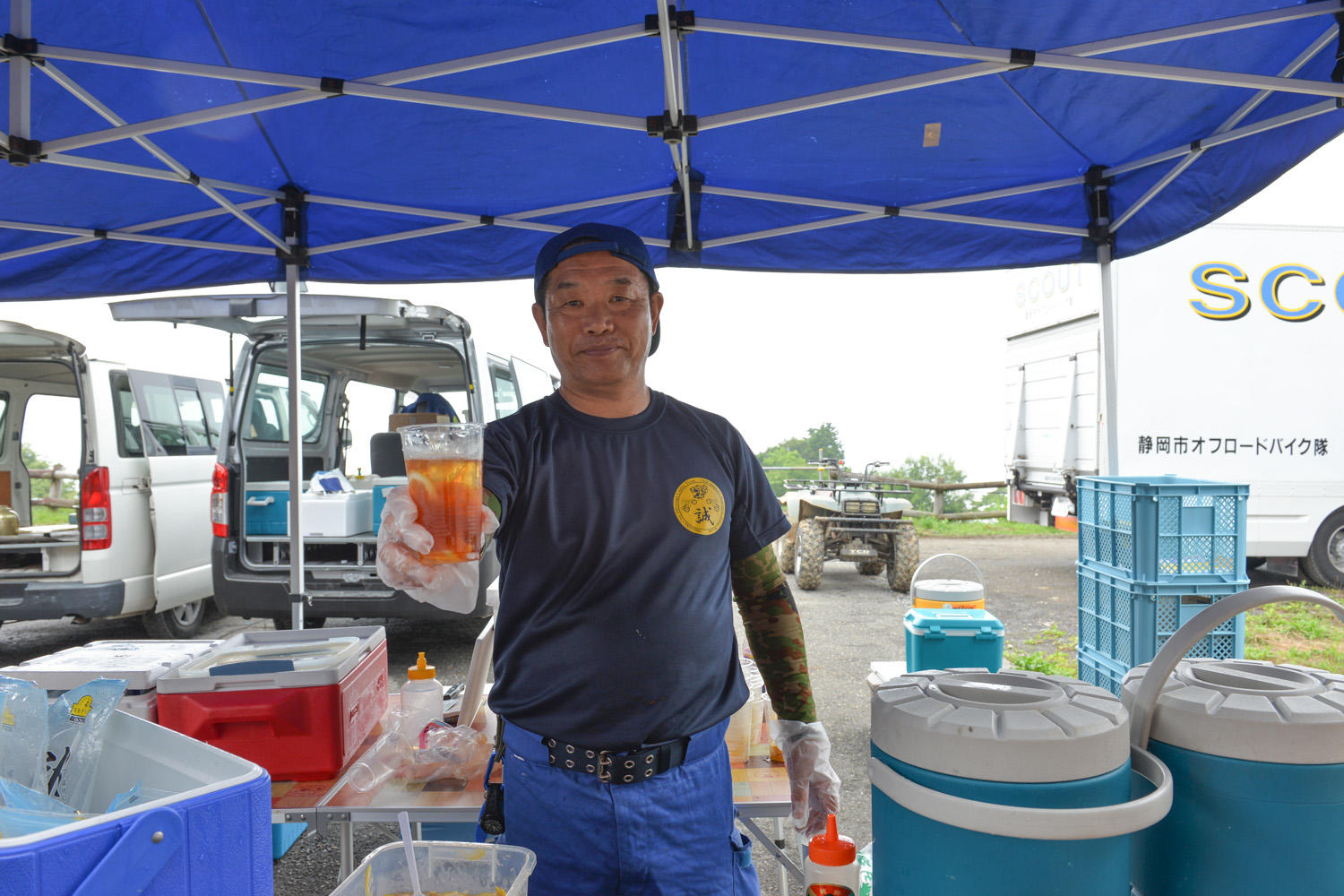 1日目の懇親会の食事も2日目のお昼も全て静岡市オフロードバイク隊のテントで賄った。