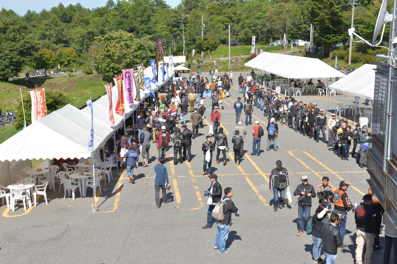 今回のスターミーティング同様、たくさんの出展と、ステキなバイク仲間との出会いがあるはずです！