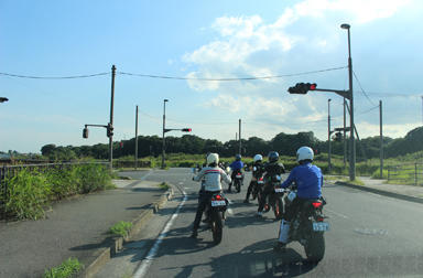 久保さんがゆく、大人のバイクレッスン裏方編～下見と写真と追従で、参加者の皆さんをがっちりサポート♡～