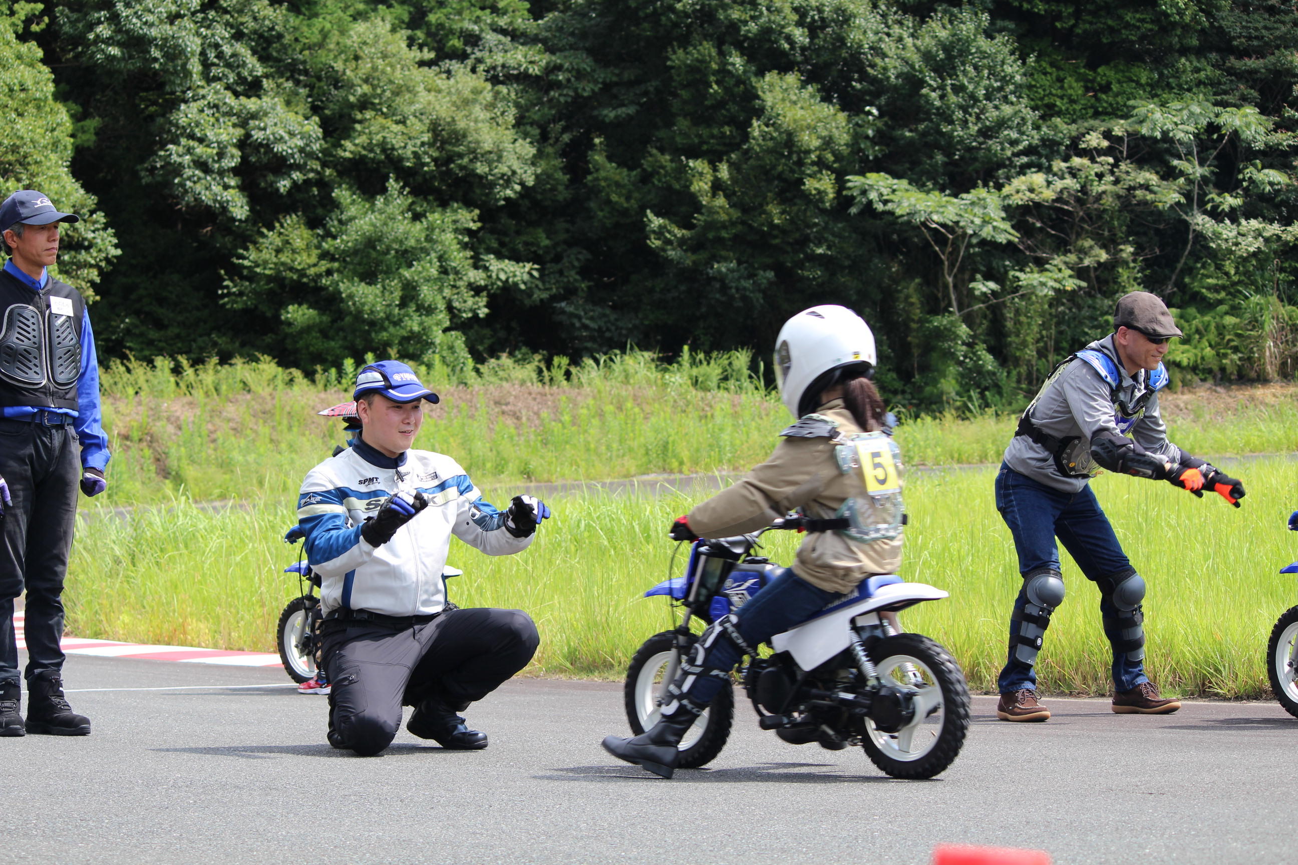 まずはトライコースの発進・停止の復習