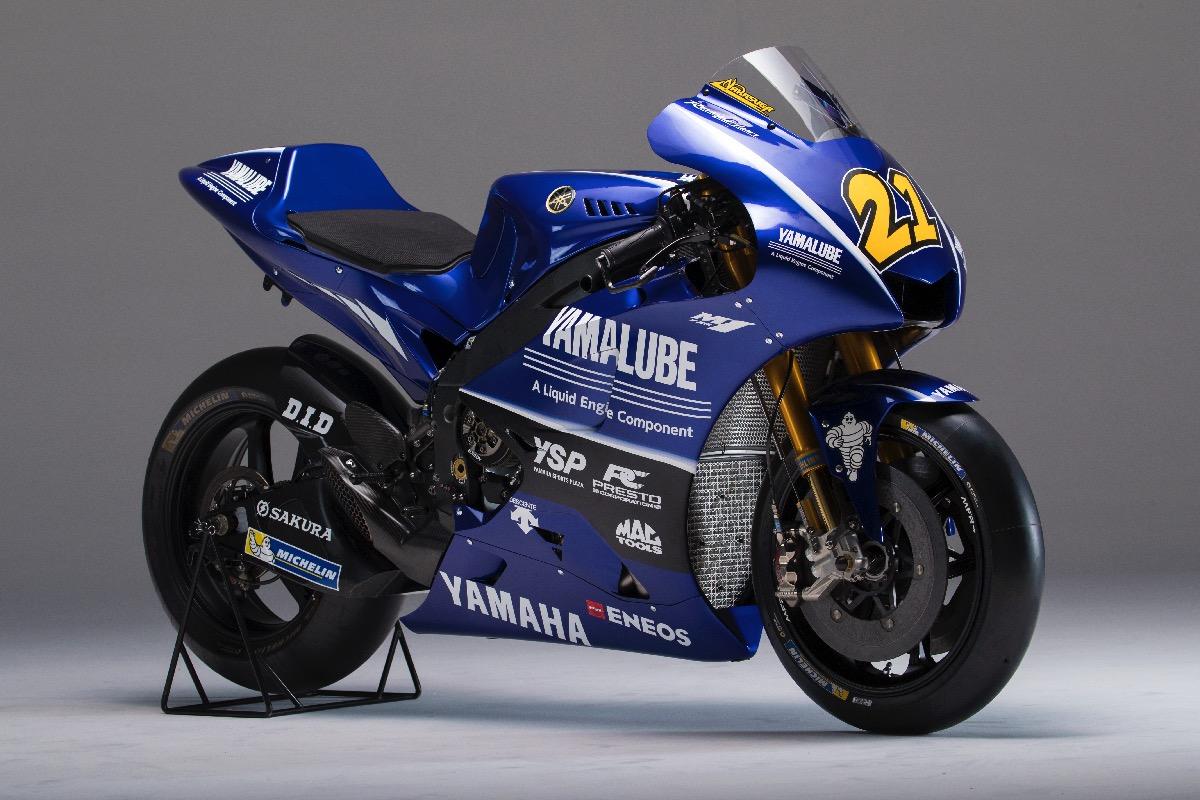 そしてこれが「YAMALUBE YAMAHA FACTORY RACING」の「YZR-M1」。