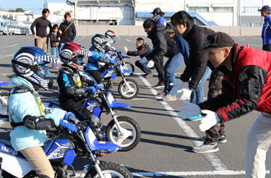 メリークリスマス！サンタさんもこっそりのぞいちゃう！？～ヤマハ親子バイク教室のサーキット&トライコース！～