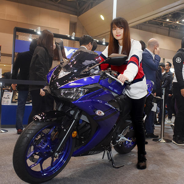 YZF-R25 ディープパープリッシュブルーメタリックC