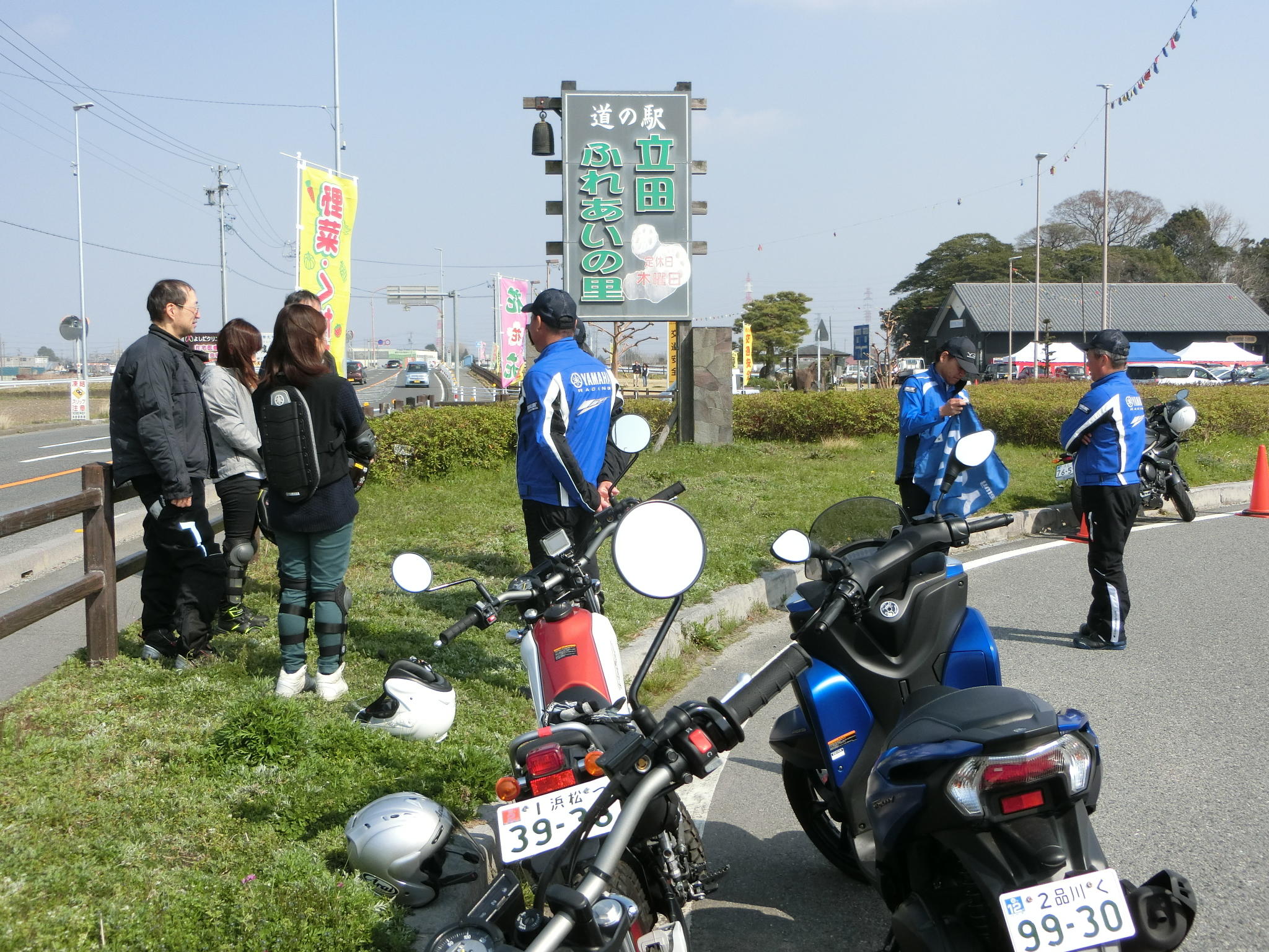 ツーリング走行は前後にインストラクターがついてくれるので安心