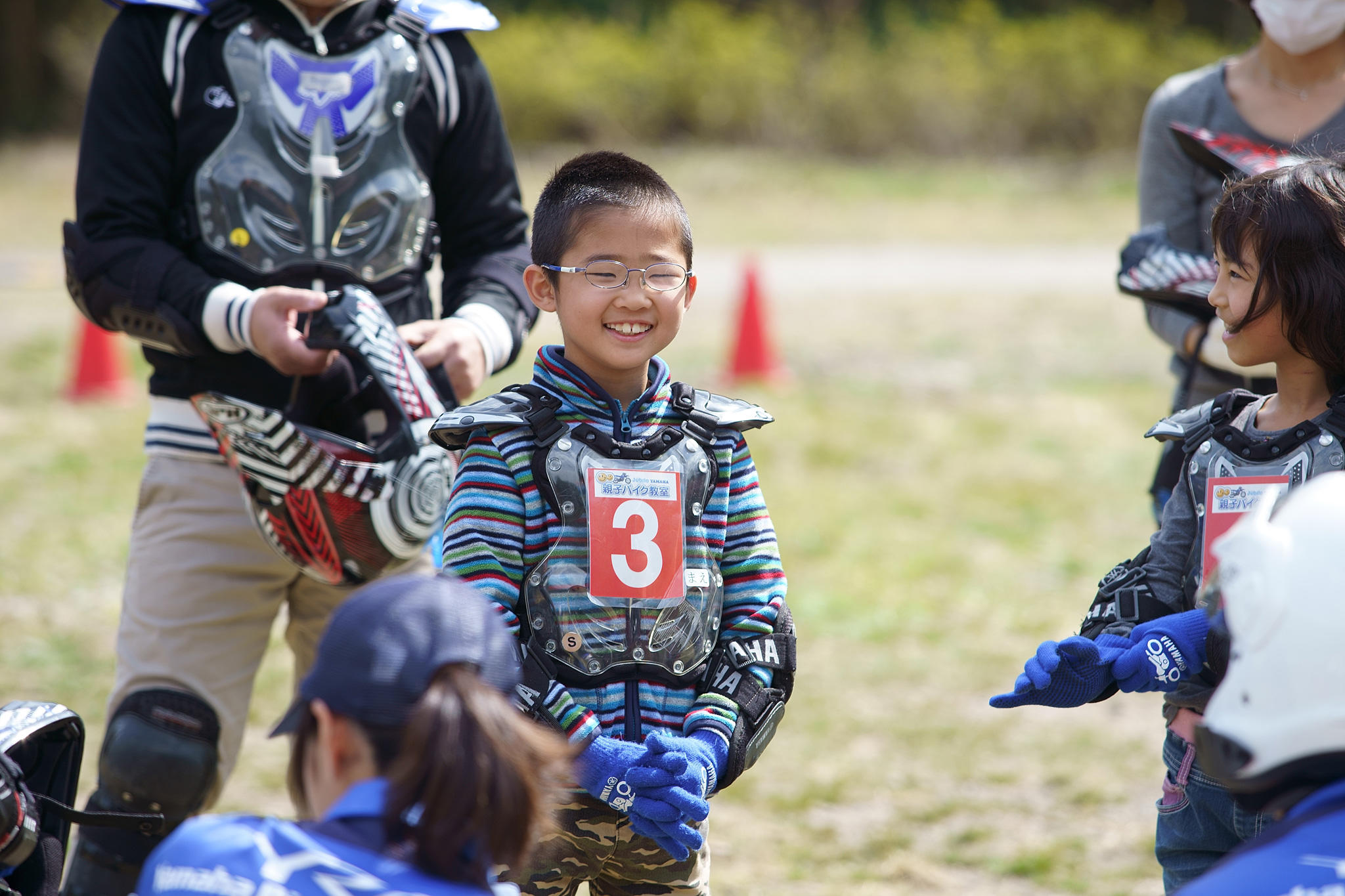 最初は低学年、高学年とグループに分かれて自己紹介。県外から参加される方も多く、学校とは違った友達ができるもの魅力です◎