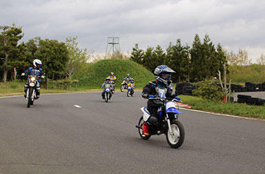 今日から君もサーキットデビュー　～ヤマハ親子バイク教室＠日本自動車大学校（成田）編～