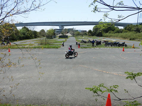 春を飛ばして夏が到来 大人のバイクレッスン尼崎編 ヤマハ バイク ブログ ヤマハ発動機株式会社