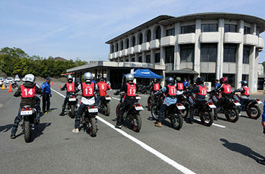 ドキドキ公道デビュー　～YRA大人のバイクレッスン山城田辺自動車学校（京都）編～