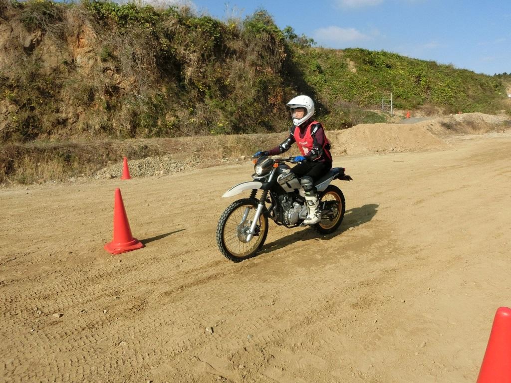 綺麗なブレーキングのフォーム